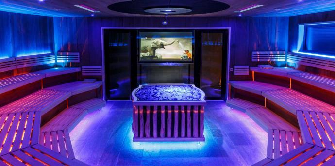 NEUE SAUNA AUSSENANLAGEN IN BETRIEB