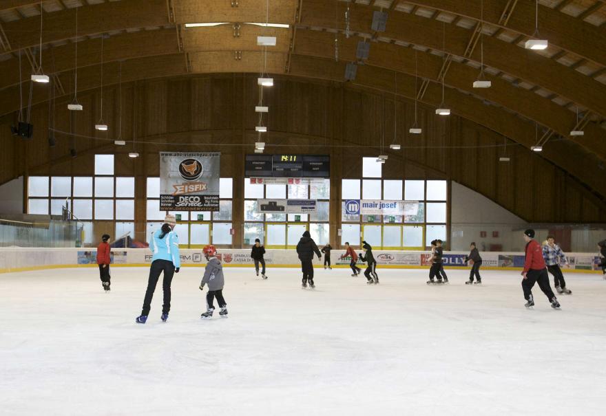 Ice skating at the IceForum Laces